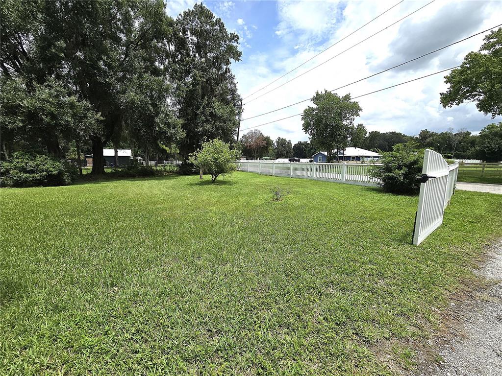 1214 Jerry Smith Road Dover, FL 33527 - Photo 6 of 50 Gallery Image 6