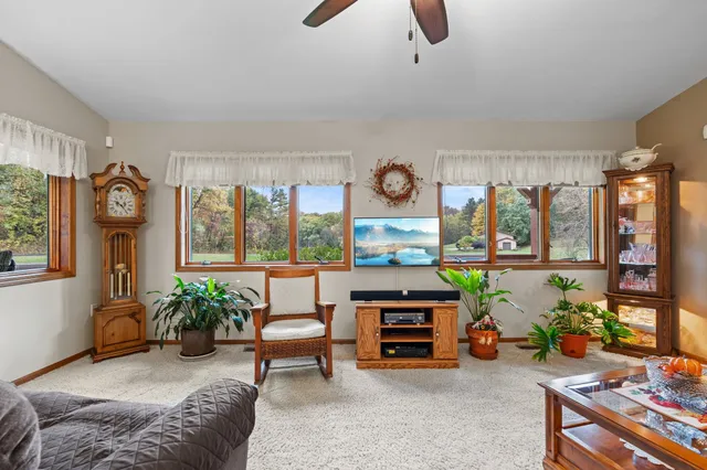 $999,900 | E16467 Grimm Road, Hillsboro, WI 54634