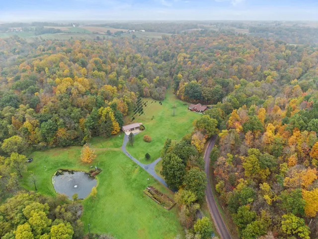 $999,900 | E16467 Grimm Road, Hillsboro, WI 54634