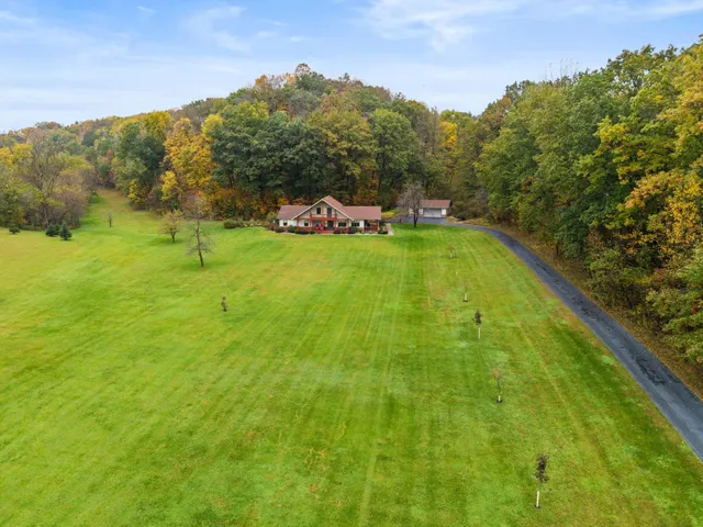 $999,900 | E16467 Grimm Road, Hillsboro, WI 54634