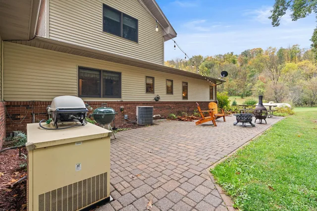 $999,900 | E16467 Grimm Road, Hillsboro, WI 54634