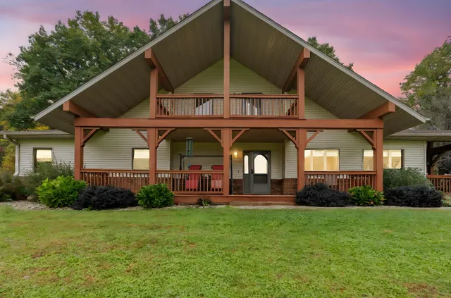 $999,900 | E16467 Grimm Road, Hillsboro, WI 54634