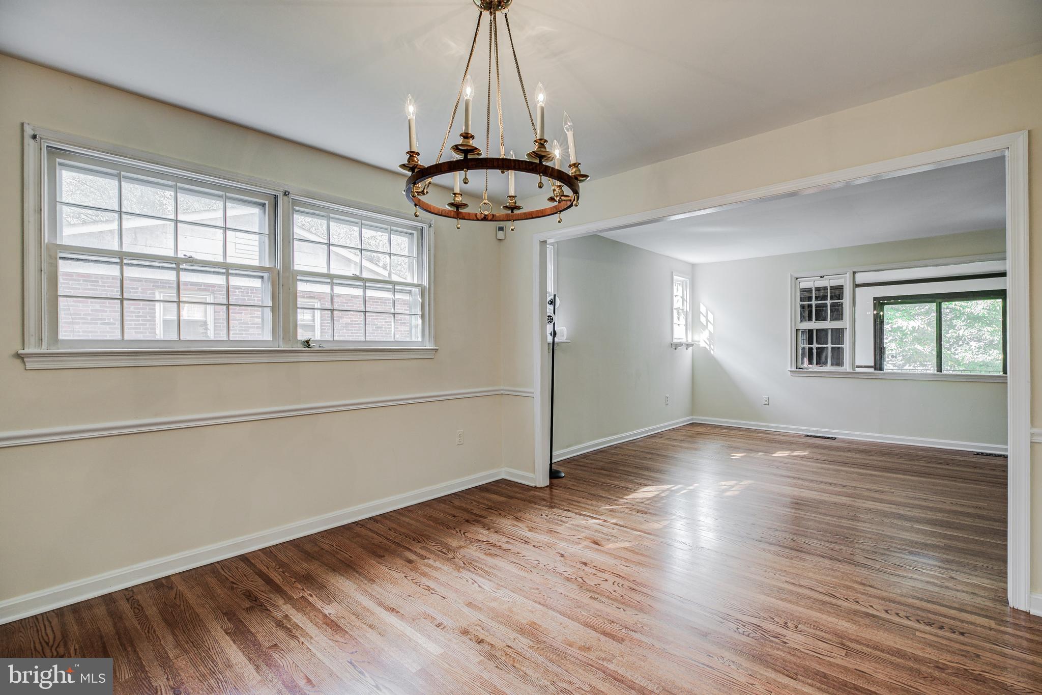 6601 Tusculum Road Bethesda, MD 20817 - Photo 22 of 58 Dining- and Livingroom