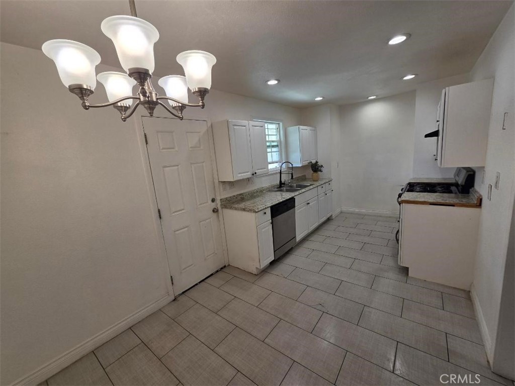 1510 East Ave R Palmdale, CA 93550 - Photo 13 of 28 Gallery Image 13