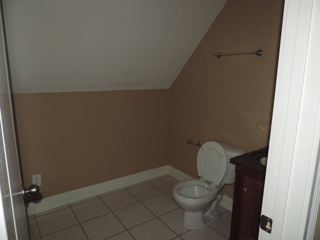683 Matlock Road Bowling Green, KY 42104 - Photo 16 of 35 Gallery Image 16