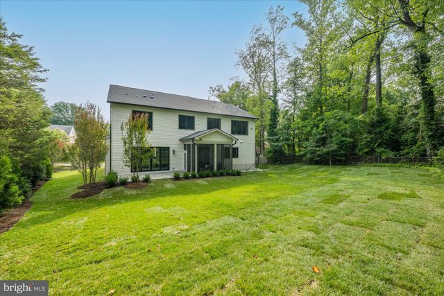 $2,550,000 | 2129 Powhatan Street, McLean, VA 22101