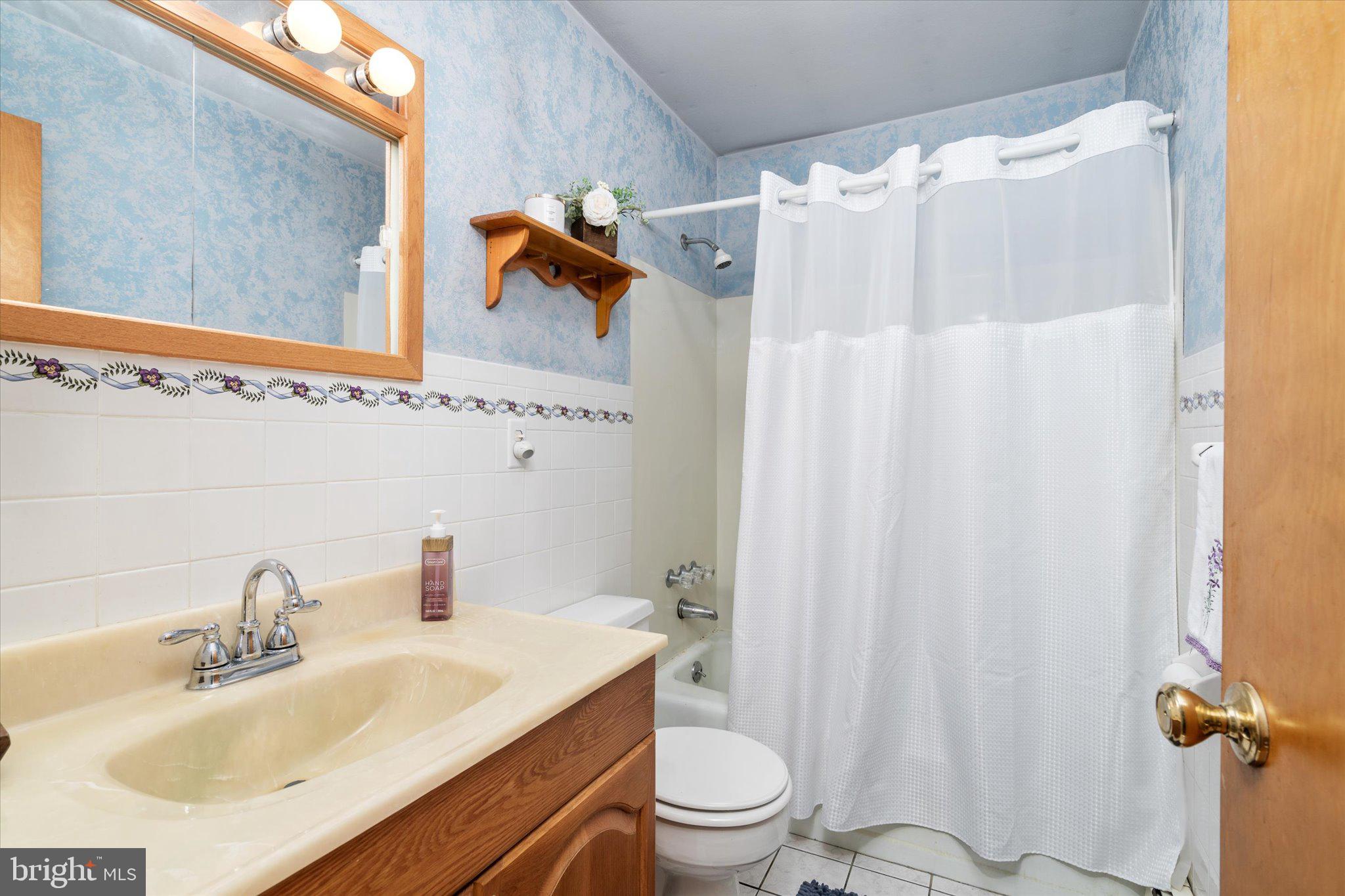 235 Sharon Road Robbinsville, NJ 08691 - Photo 13 of 41