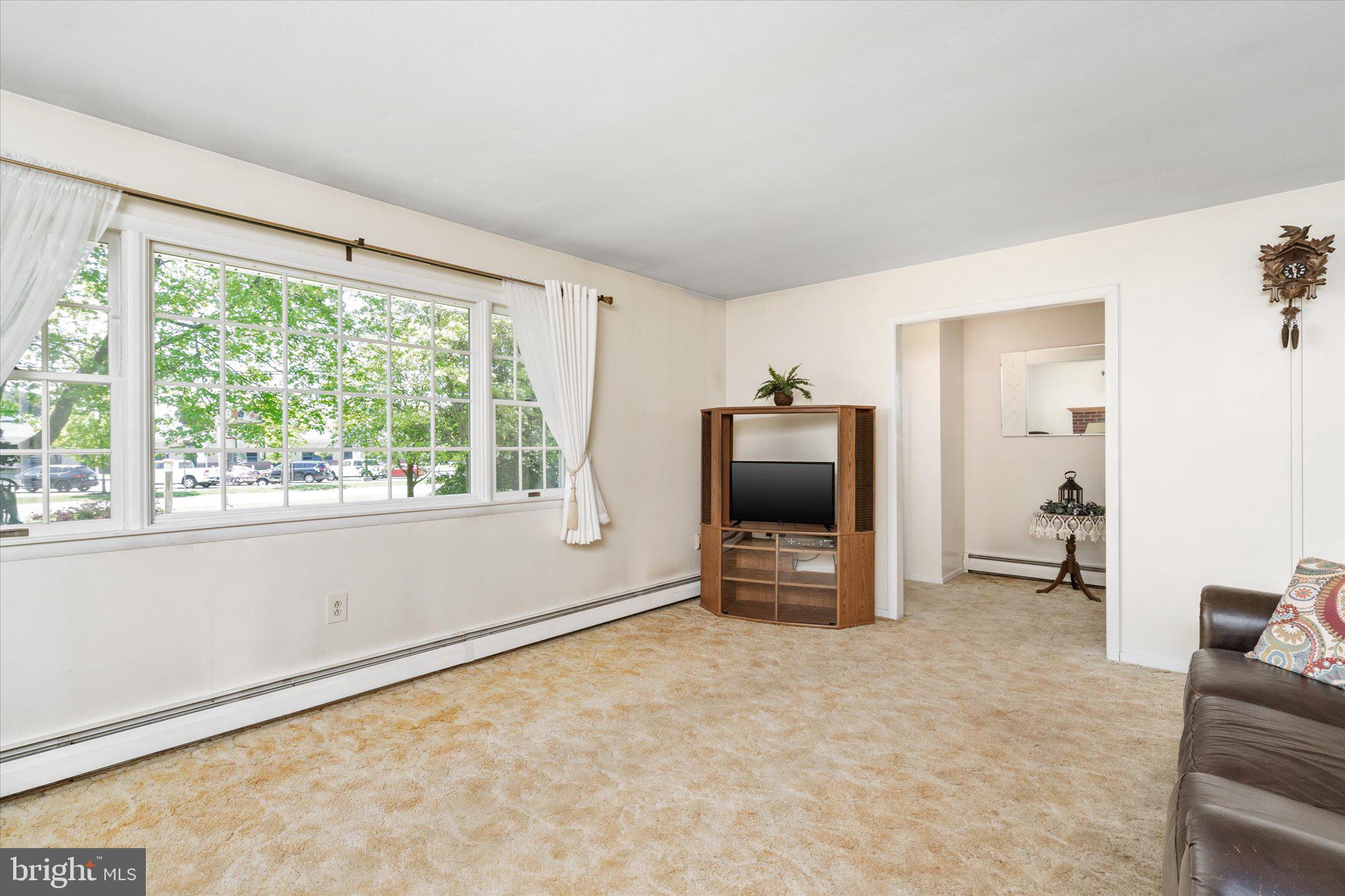235 Sharon Road Robbinsville, NJ 08691 - Photo 5 of 41