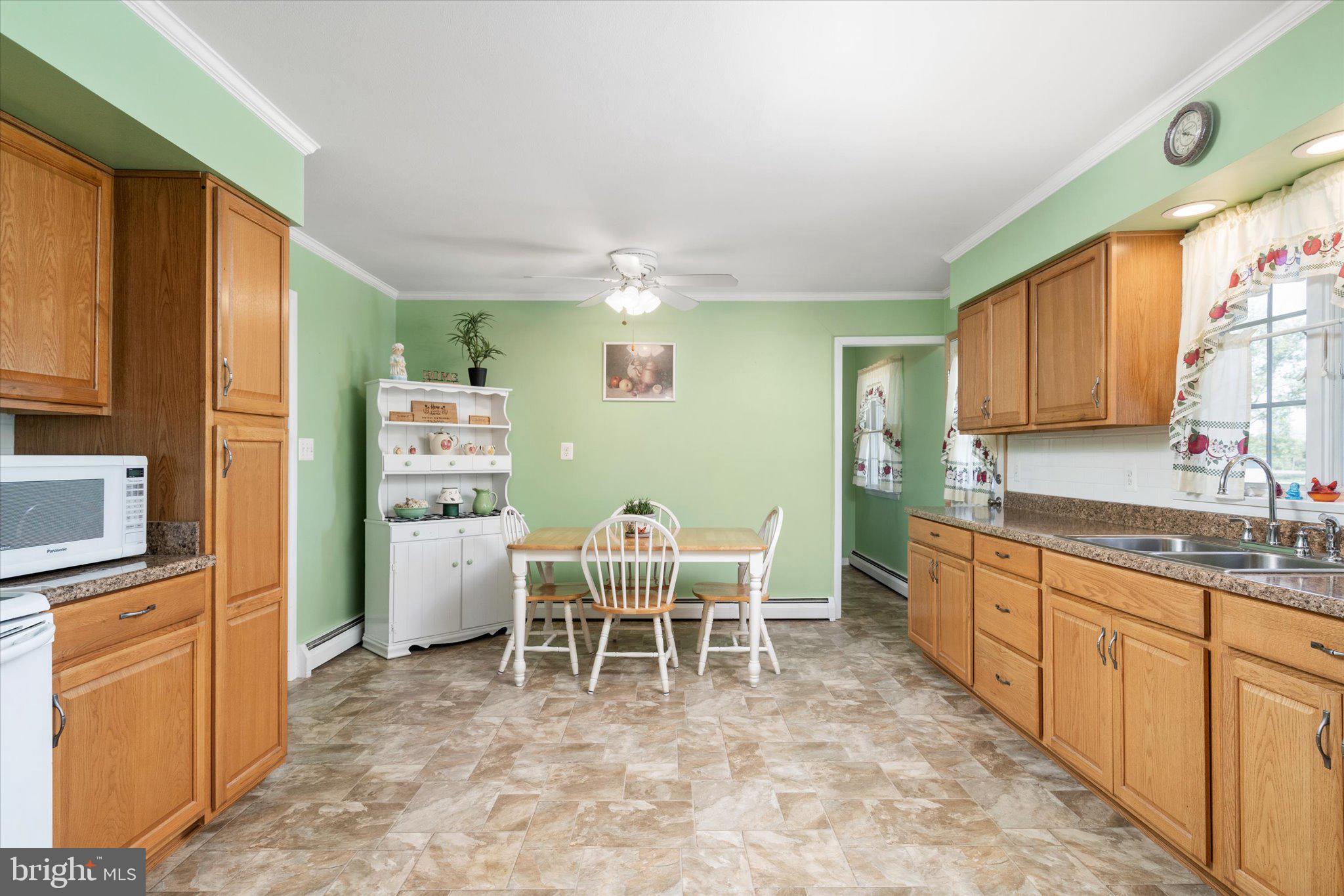 235 Sharon Road Robbinsville, NJ 08691 - Photo 8 of 41