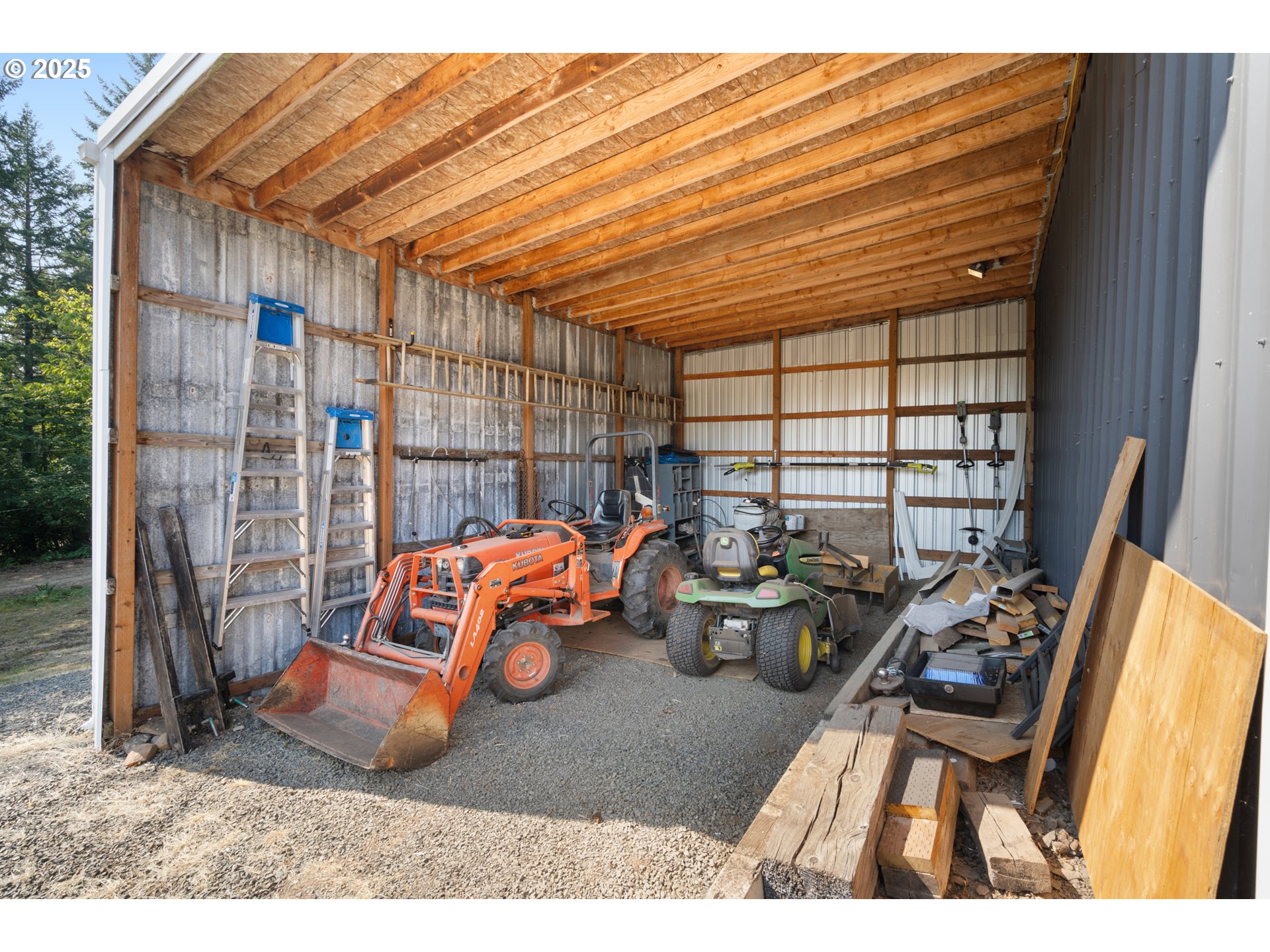 30402 Townsend Road Lebanon, OR 97355 - Photo 30 of 46 a view of a patio with table and chairs