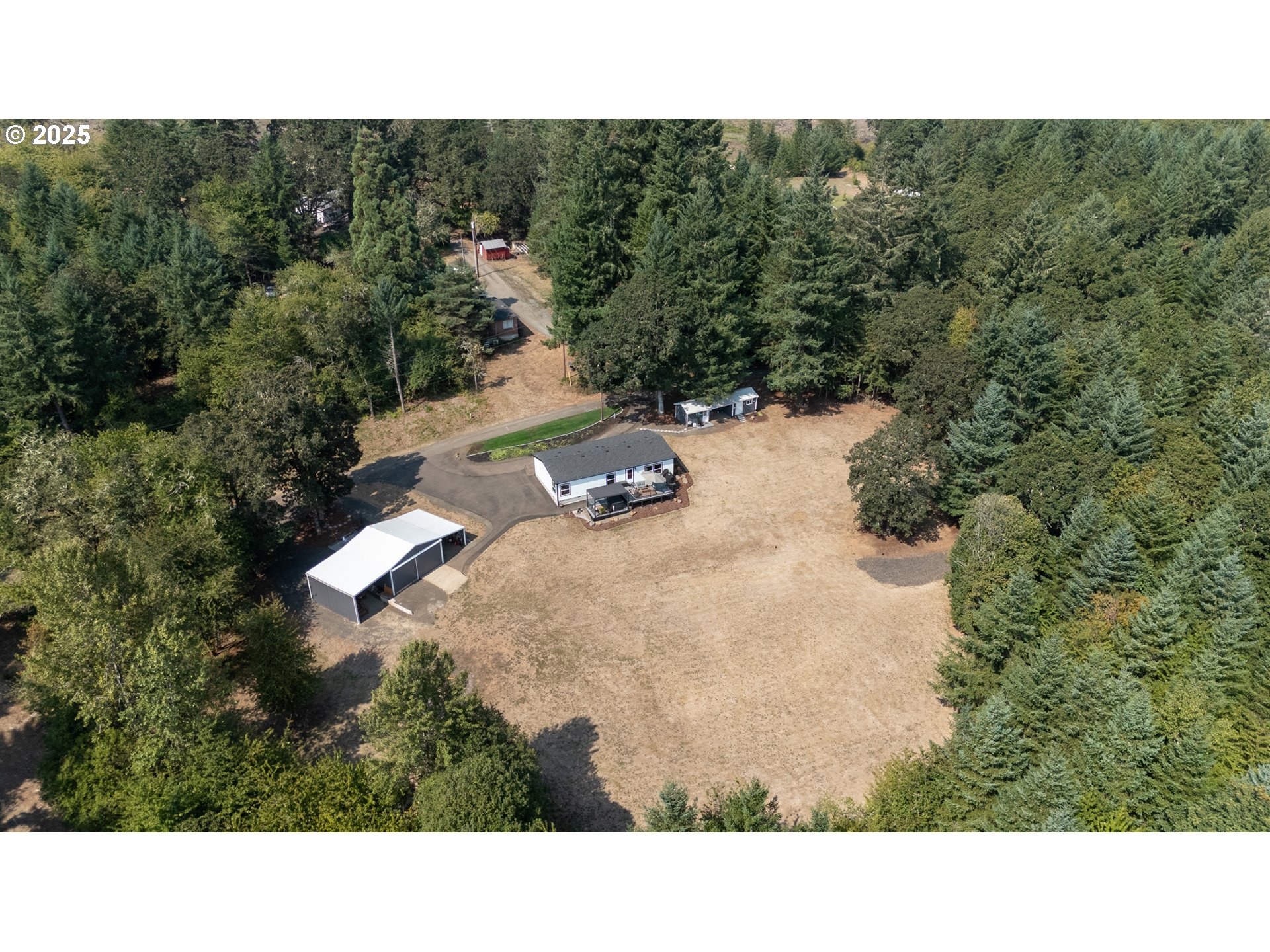 30402 Townsend Road Lebanon, OR 97355 - Photo 43 of 46 a picture of city view