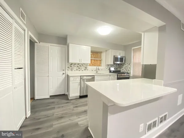 $2,300 | 2301 Houston Street, Suitland, MD 20746