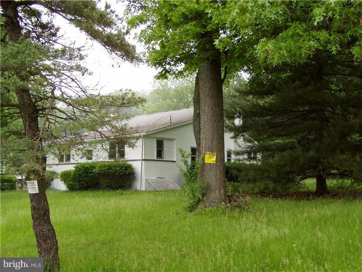 905 Middle Road Perkasie, PA 18944 - Photo 1 of 4 Gallery Image 1