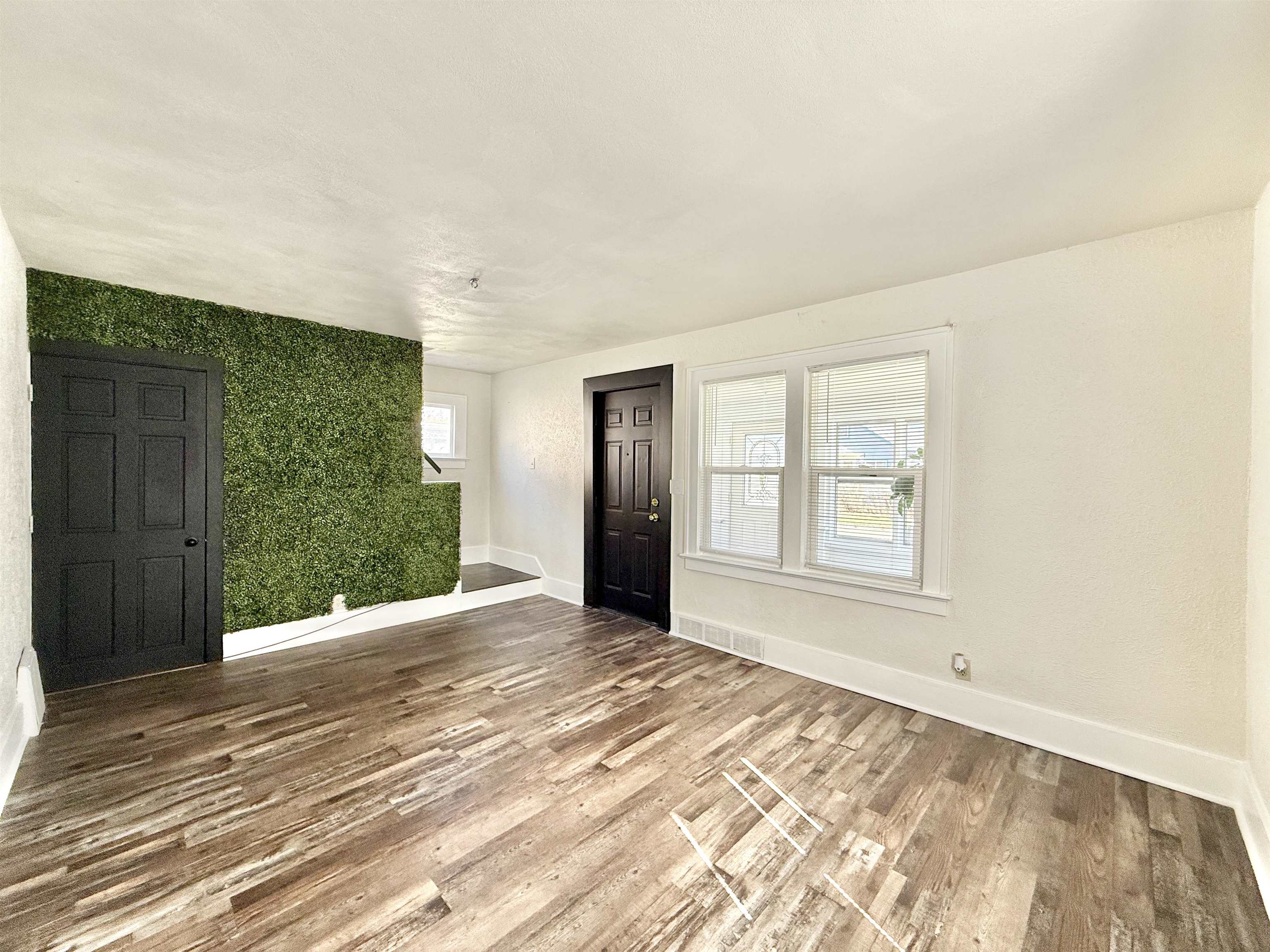 1138 10th Street Beloit, WI 53511 - Photo 5 of 24