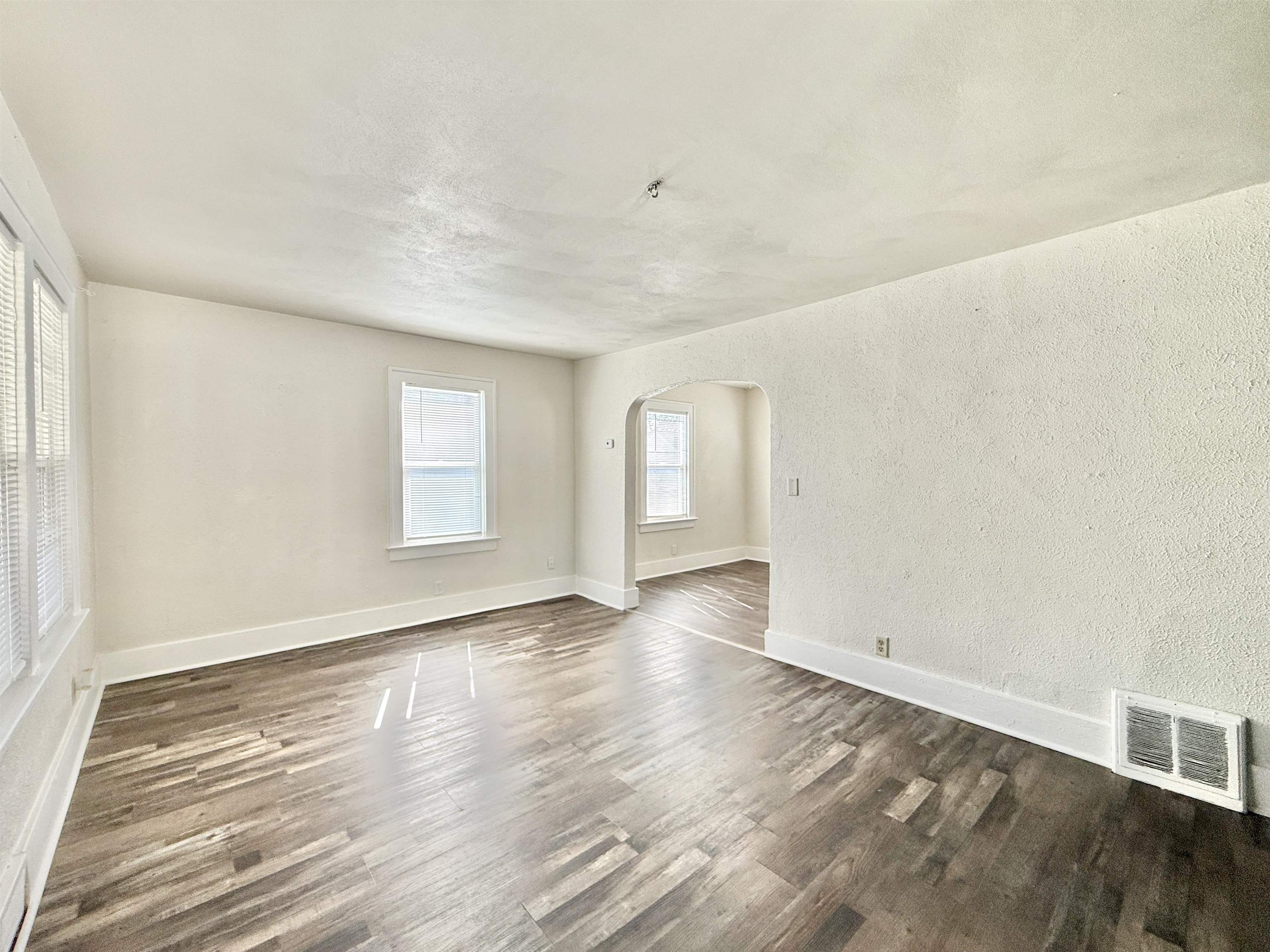 1138 10th Street Beloit, WI 53511 - Photo 9 of 24