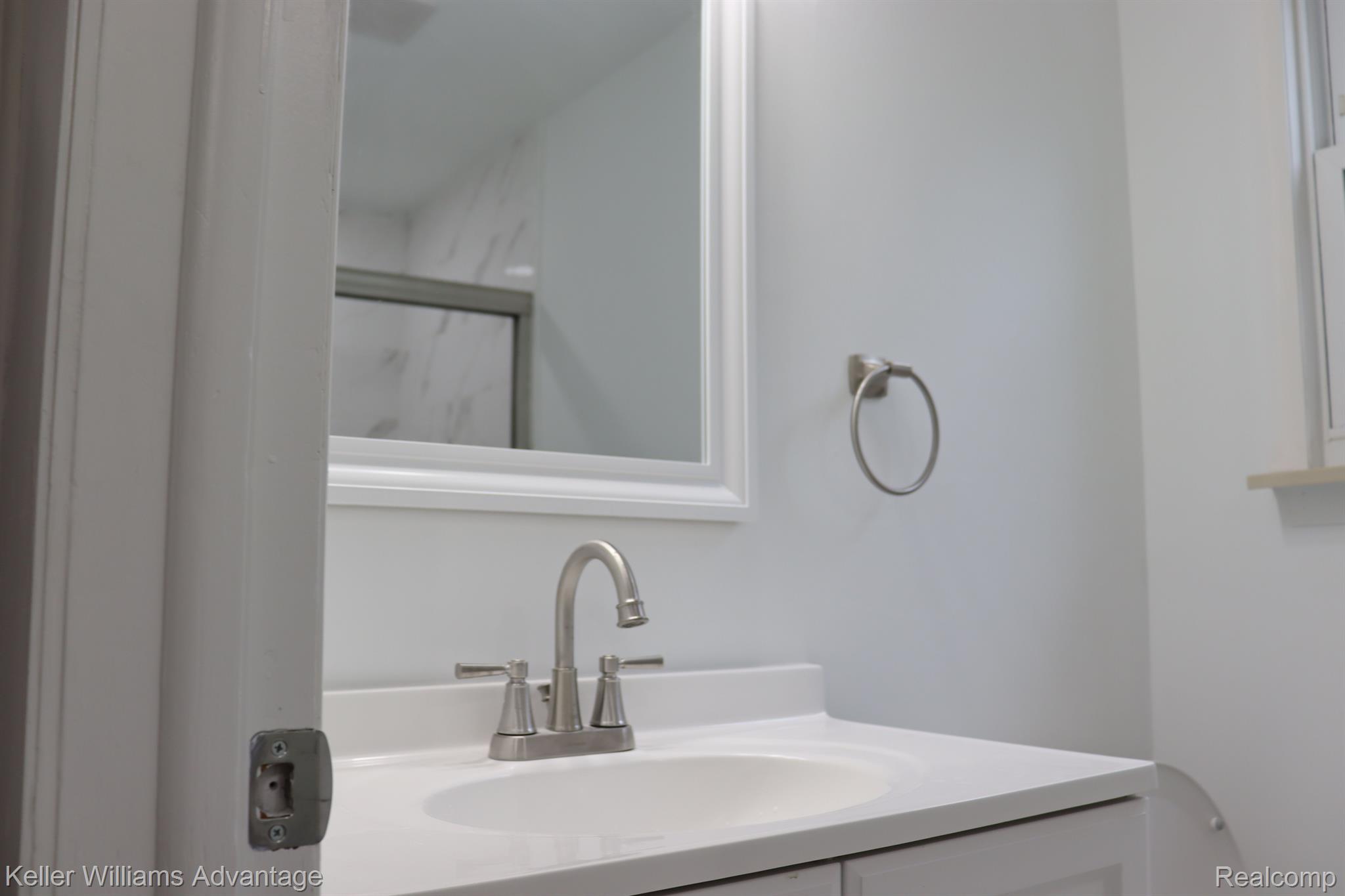 4378 West Carpenter Road Flint, MI 48504 - Photo 13 of 21 Gallery Image 13