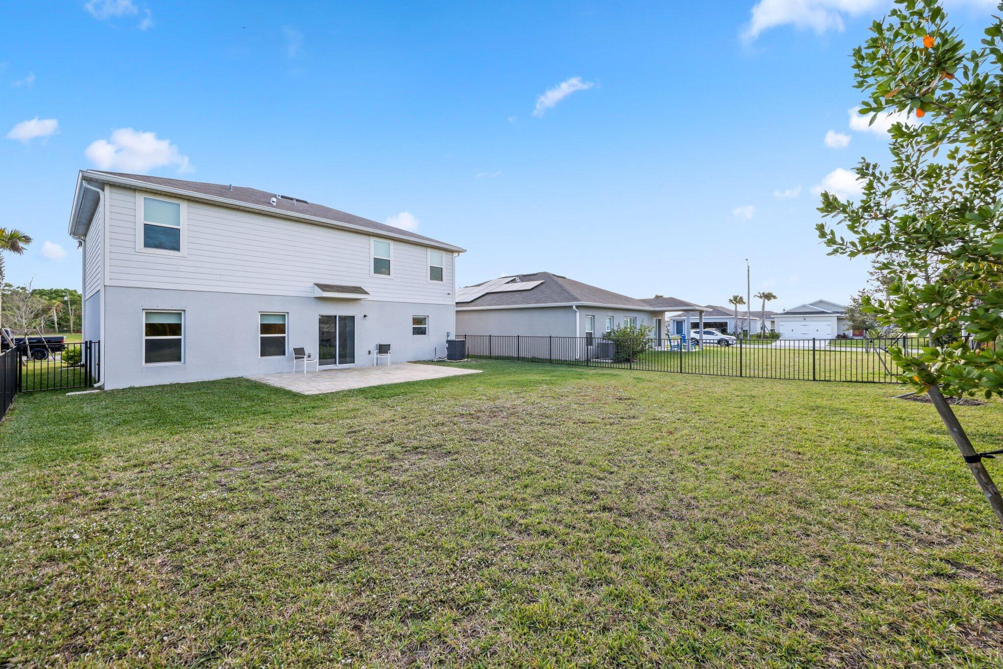 514 Raspberry Road Fort Pierce, FL 34981 - Photo 36 of 46 514 Raspberry Road - 29.jpg-SMALL