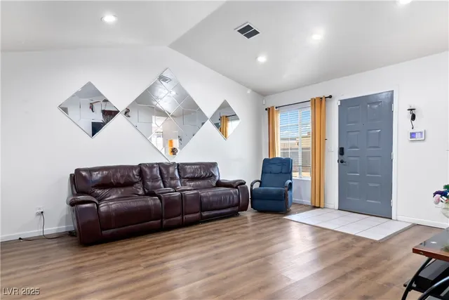 $193,000 | 5375 Angler Circle, Unit 101, Las Vegas, NV 89122