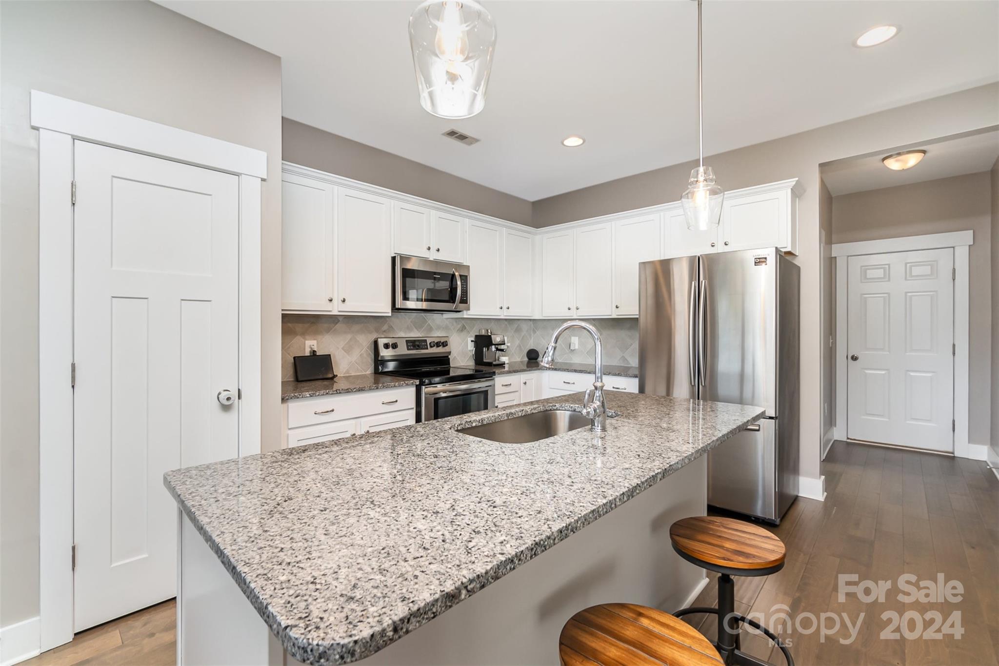 1054 State Rd S-46-151 Clover, SC 29710 - Photo 7 of 22 Gallery Image 7