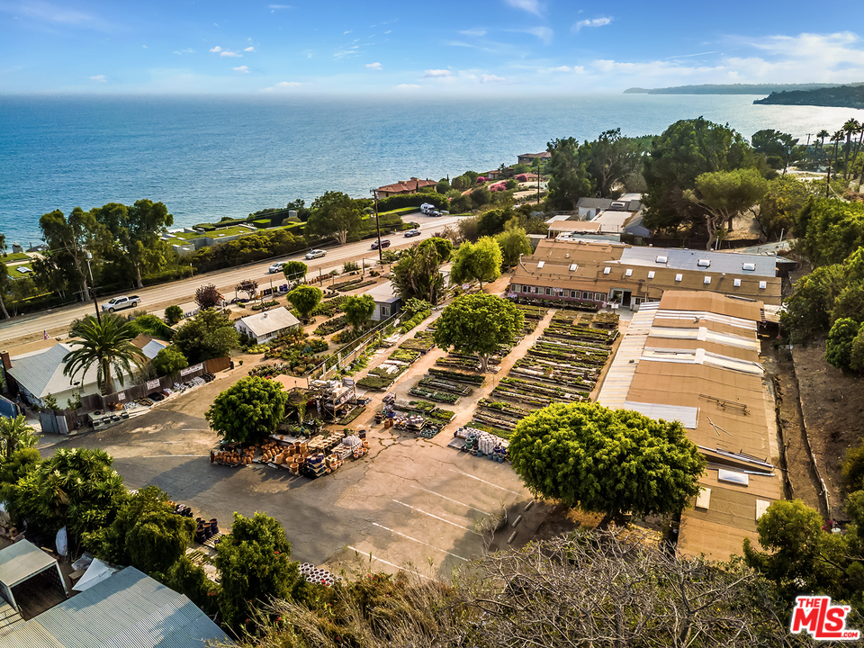 25019 Pacific Coast Highway Malibu, CA 90265 - Photo 1 of 28