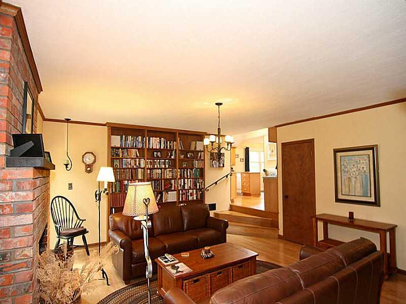 7402 Fishback Road Indianapolis, IN 46278 - Photo 4 of 24 Gallery Image 4