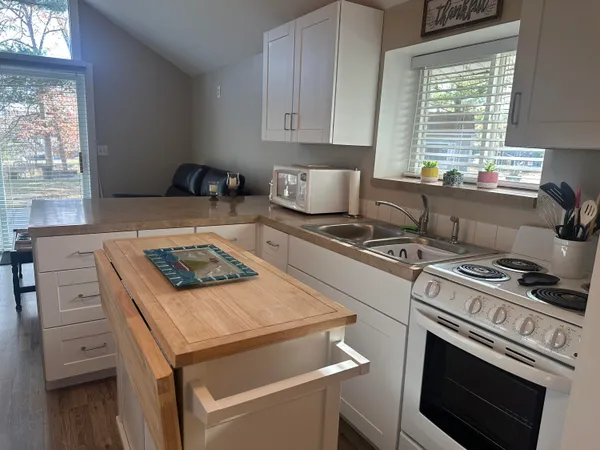 $225,000 | 10018 South Rebecca Road, Baldwin, MI 49304