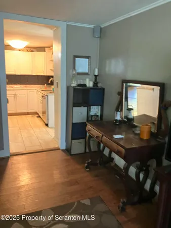 a view of livingroom with furniture