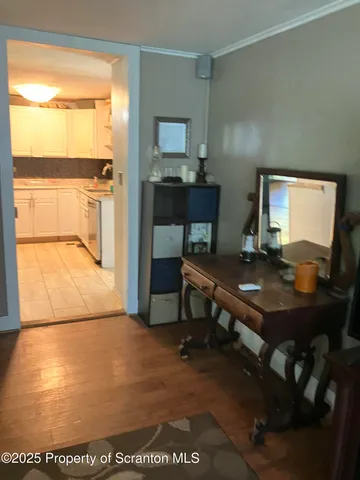 a view of livingroom with furniture