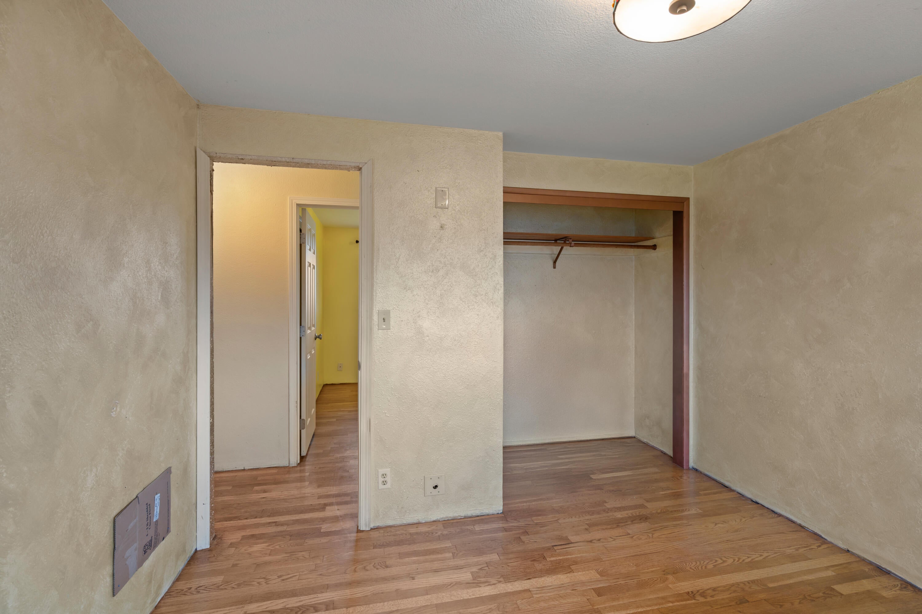 8044 Division Road White City, OR 97503 - Photo 12 of 30 5_8044 division road - 05