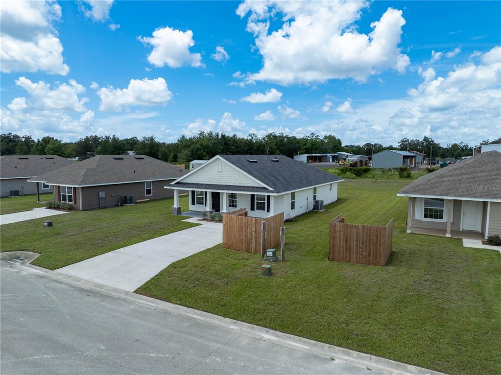 1955 North Roberts Trail Bell, FL 32619 - Photo 15 of 27