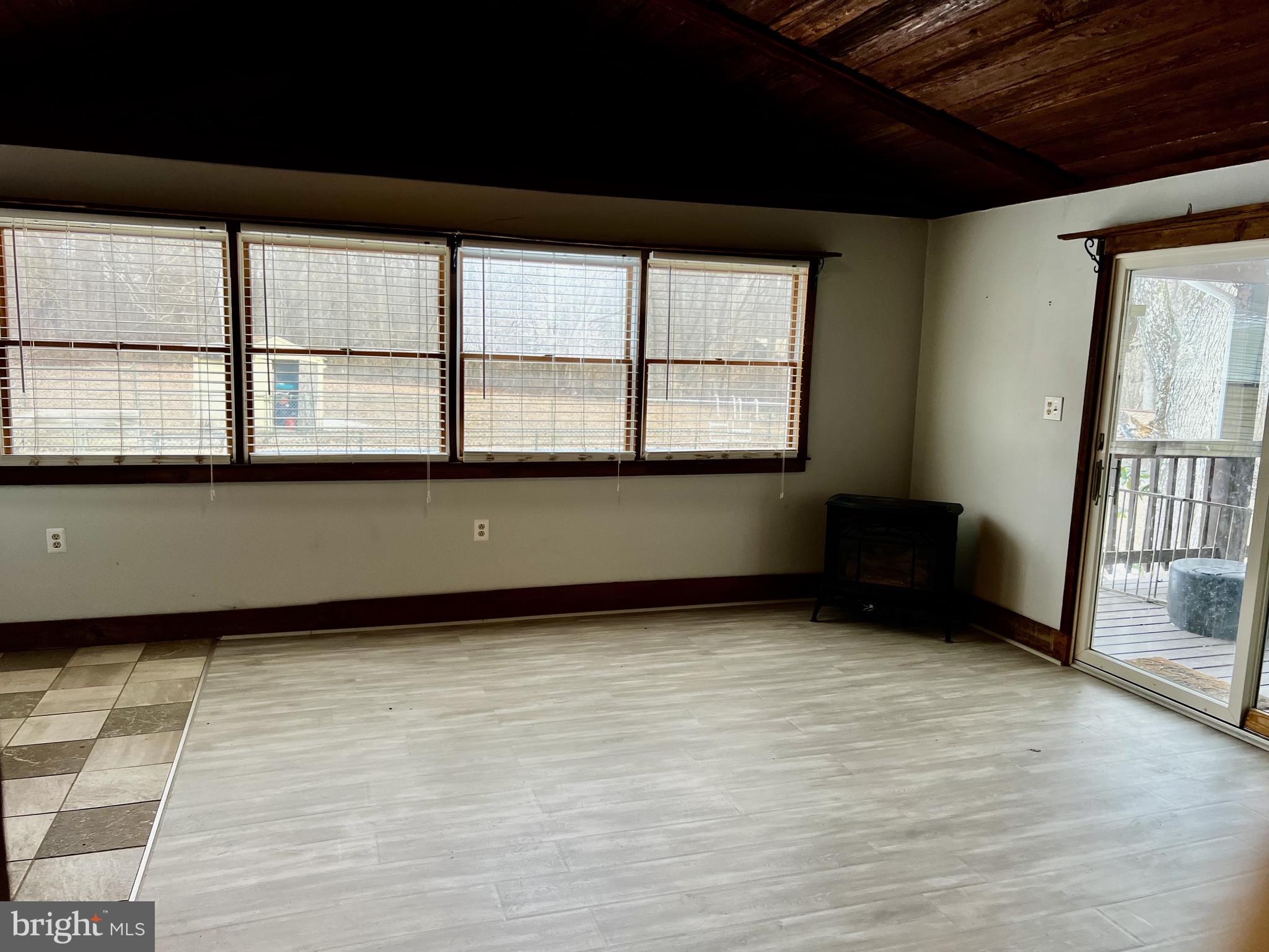 139 Carter Road Elkton, MD 21921 - Photo 8 of 27 Family Room
