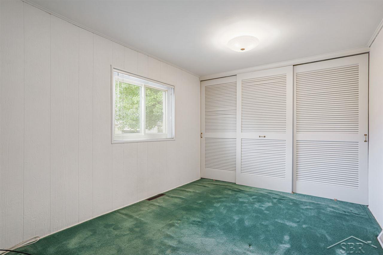 989 South Linwood Beach Road Linwood, MI 48634 - Photo 20 of 46 50026655-19.JPG