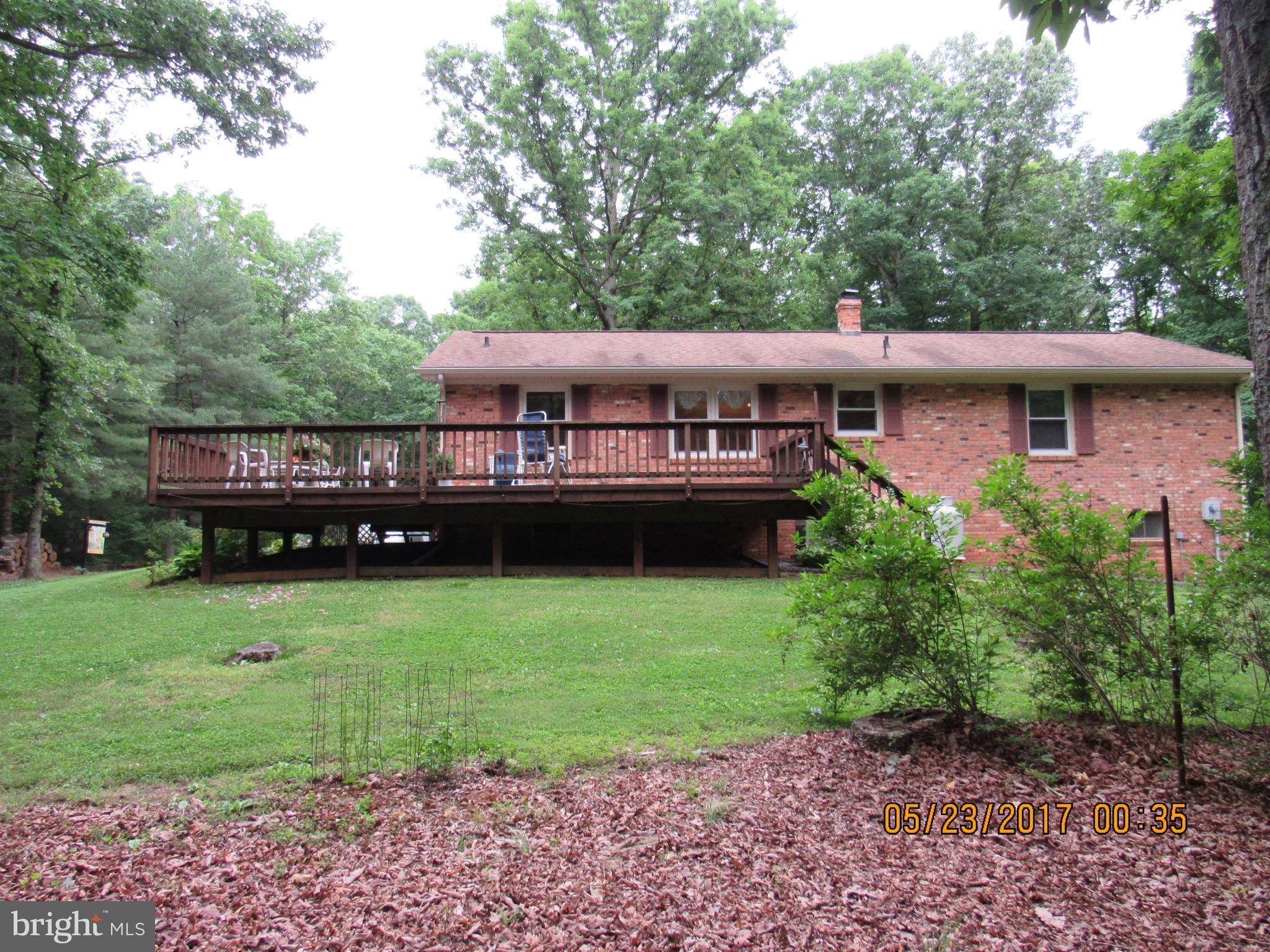29057 Lacewood Road Rhoadesville, VA 22542 - Photo 18 of 22 private rear yard