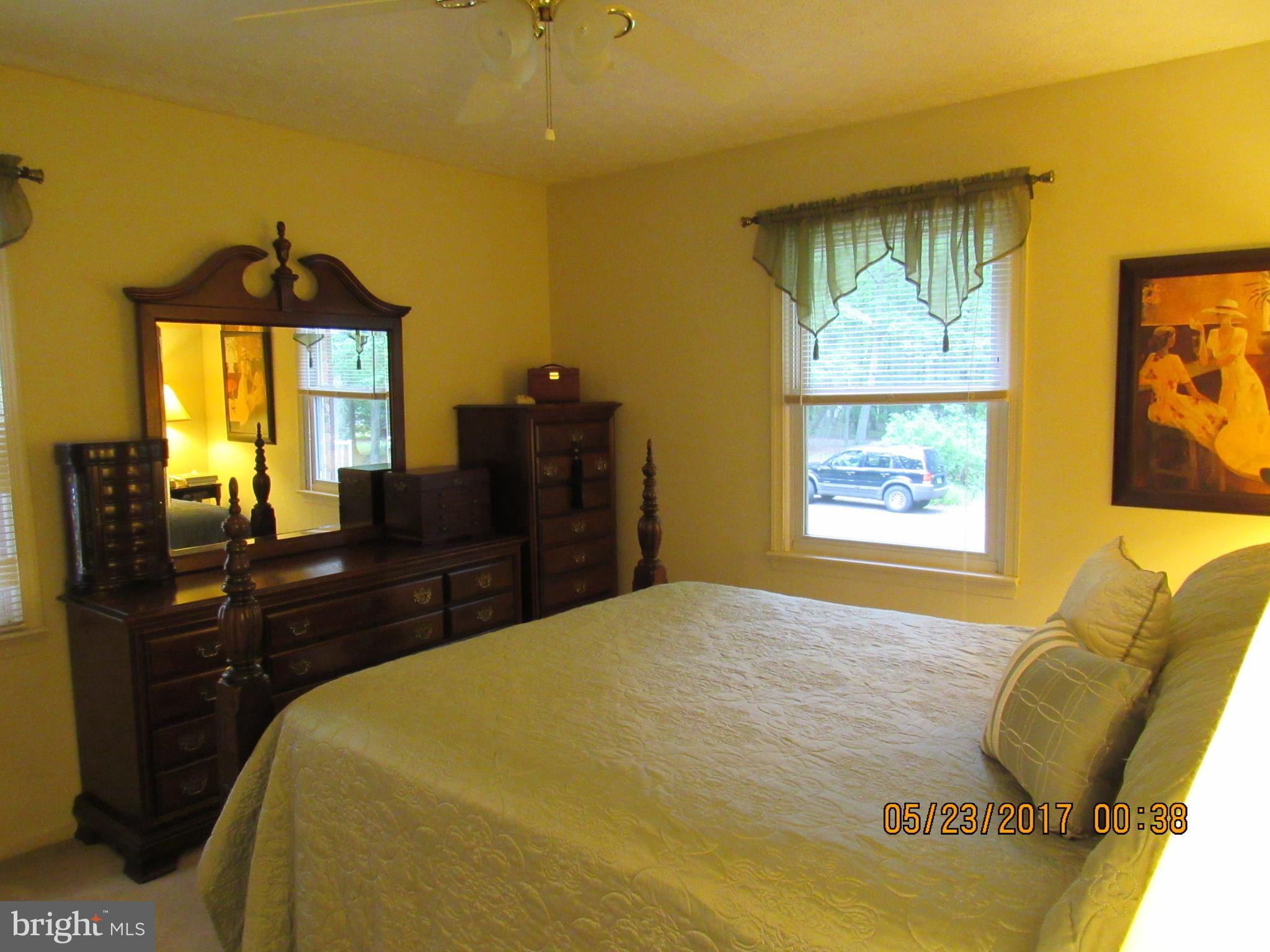 29057 Lacewood Road Rhoadesville, VA 22542 - Photo 5 of 22 master bedroom
