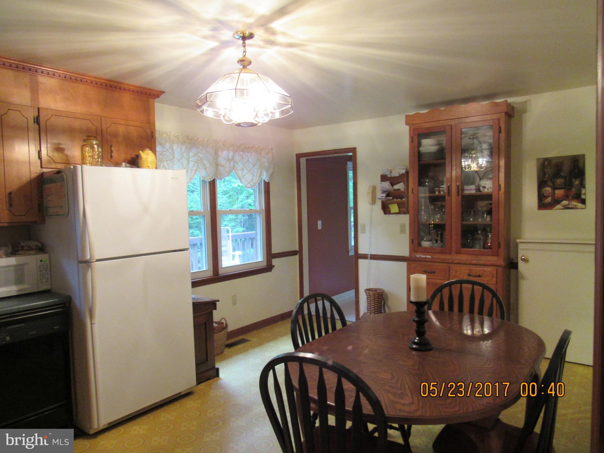 29057 Lacewood Road Rhoadesville, VA 22542 - Photo 10 of 22 view to hall entrance from kitchen