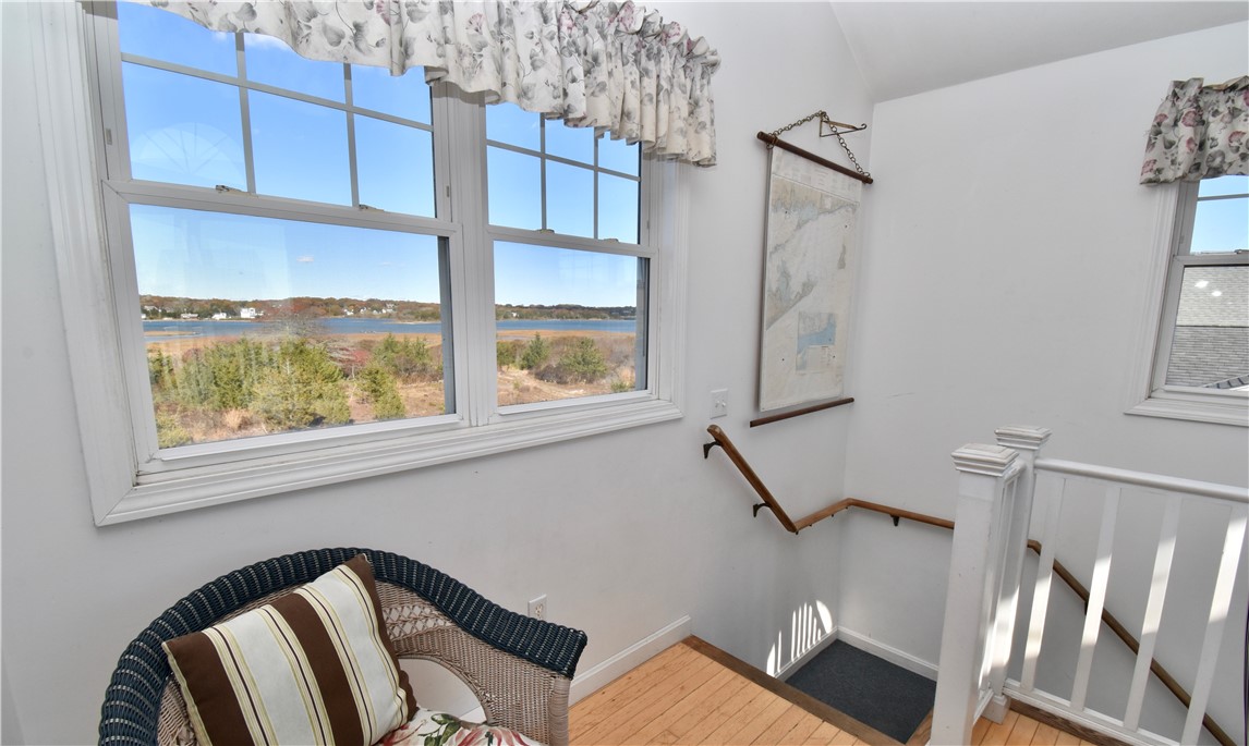 432 Atlantic Avenue Westerly, RI 02891 - Photo 13 of 37