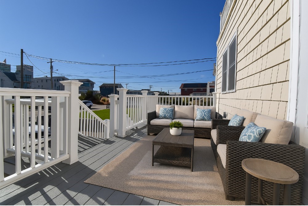 432 Atlantic Avenue Westerly, RI 02891 - Photo 18 of 37 AI Generated