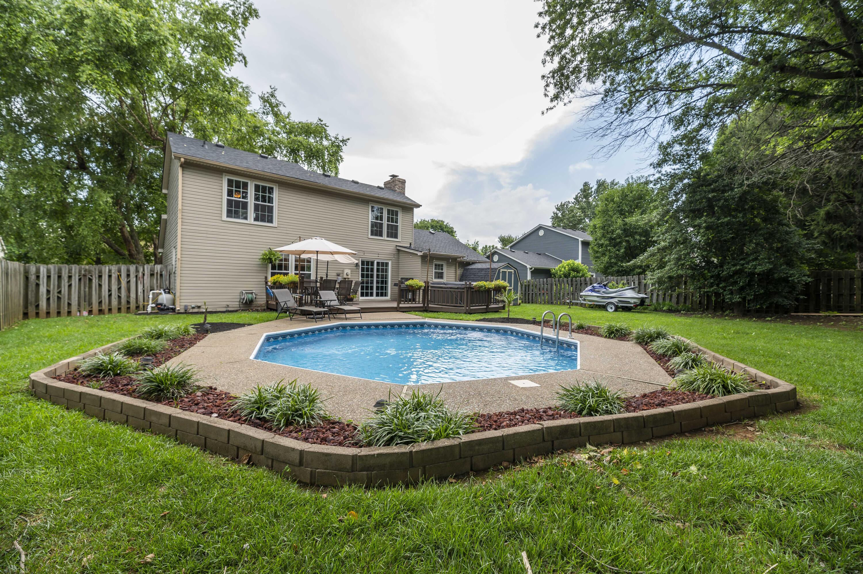 203 Falcon Road Versailles, KY 40383 - Photo 34 of 77 MollyCobaneDSC_9204