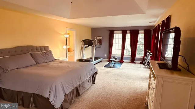 a view of a house with entryway