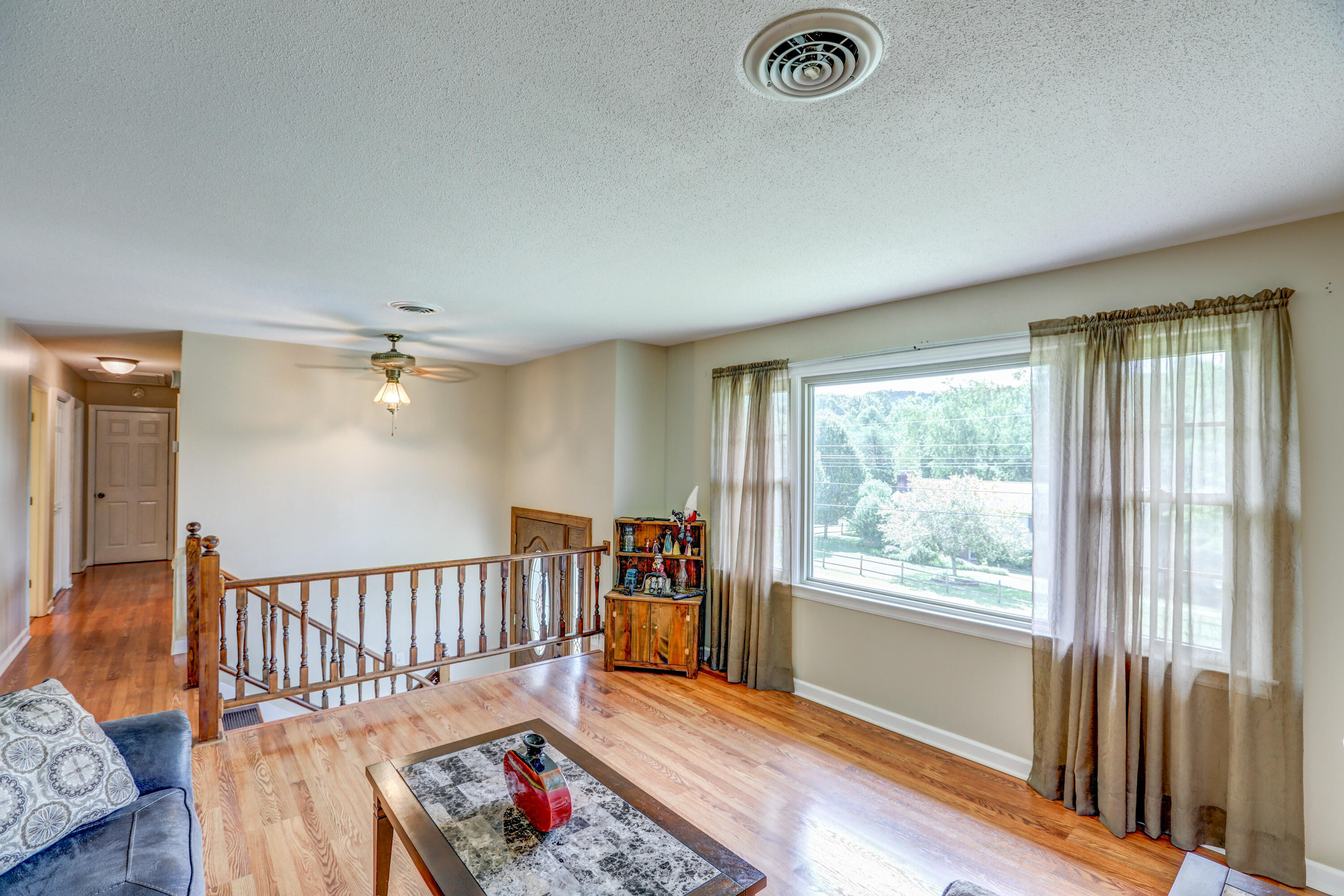 116 Ridgemont Street Bristol, TN 37620 - Photo 14 of 43 B42A6453_4_5_6_7