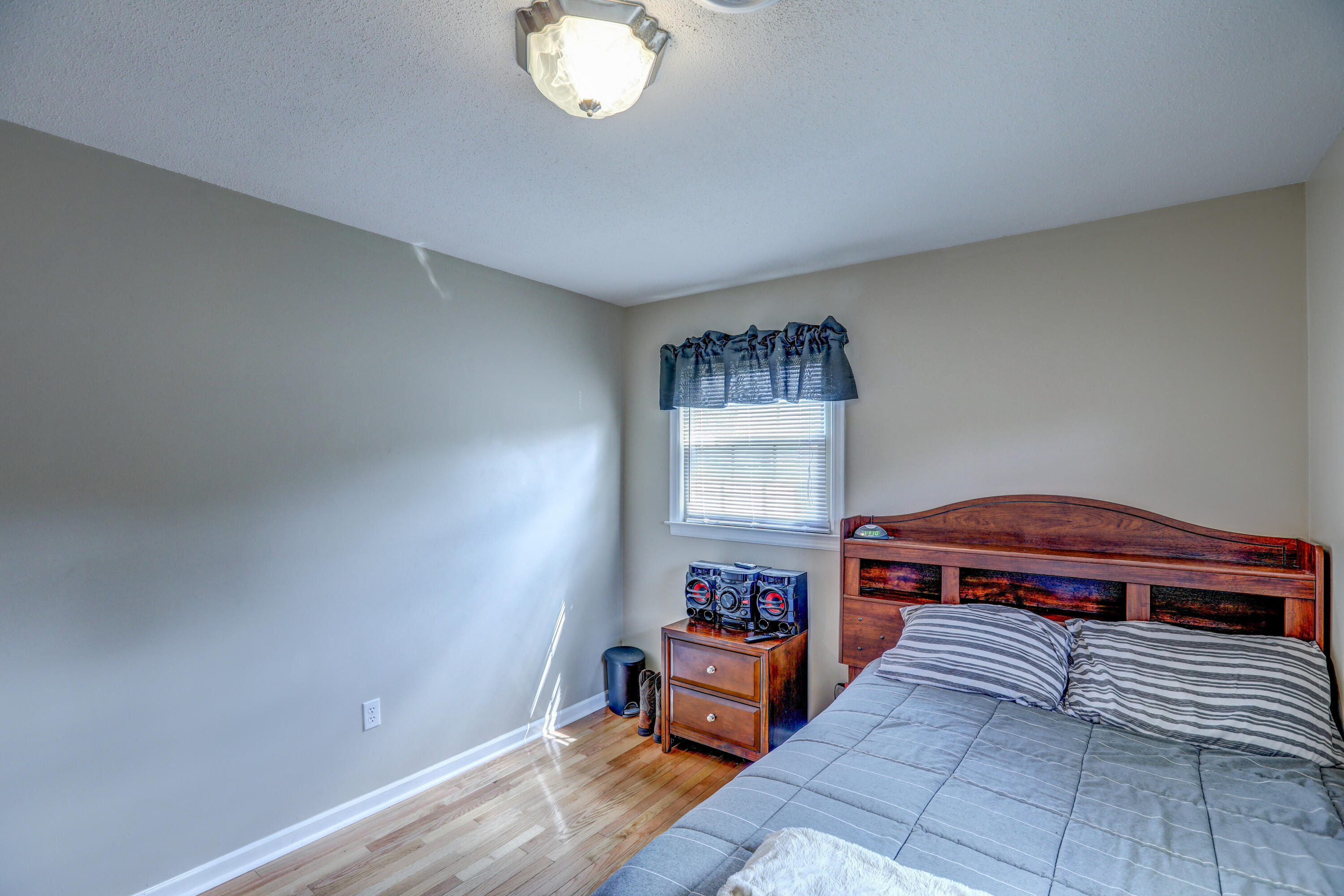 116 Ridgemont Street Bristol, TN 37620 - Photo 20 of 43 B42A6488_89_90_91_92