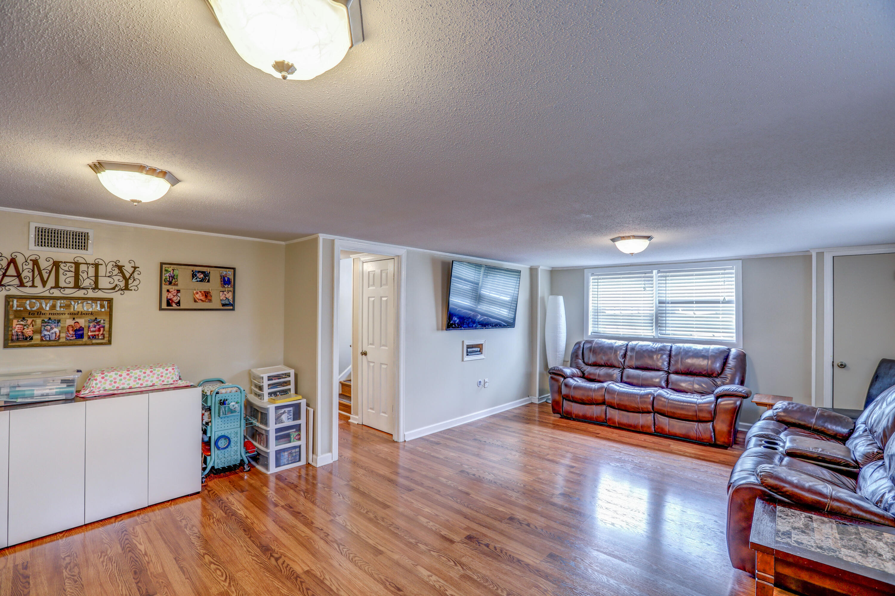 116 Ridgemont Street Bristol, TN 37620 - Photo 40 of 43 B42A6623_4_5_6_7