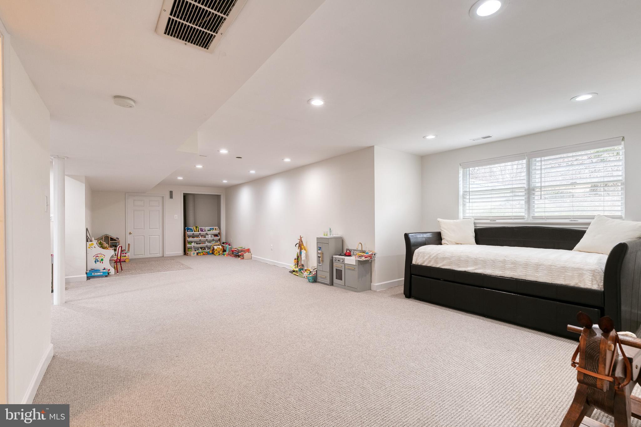 709 Chapel Ridge Road Lutherville-Timonium, MD 21093 - Photo 29 of 44 New carpet throughout