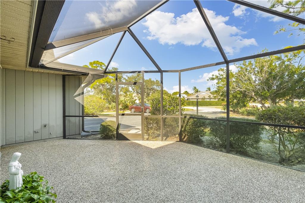 605 Timber Ridge Trail Southwest, Unit 101 Vero Beach, FL 32962 - Photo 12 of 26 Gallery Image 12