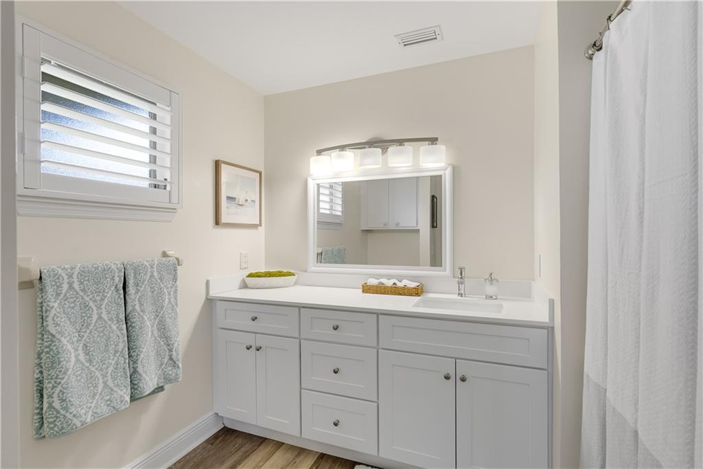 605 Timber Ridge Trail Southwest, Unit 101 Vero Beach, FL 32962 - Photo 4 of 26 Gallery Image 4