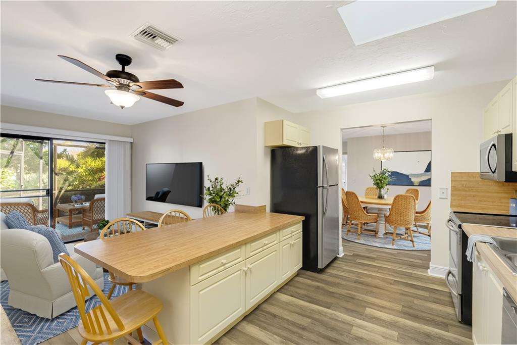 605 Timber Ridge Trail Southwest, Unit 101 Vero Beach, FL 32962 - Photo 9 of 26 Gallery Image 9