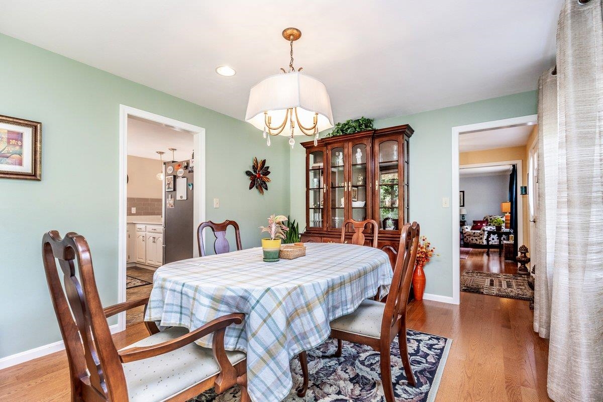 5 Mullikin Road Merrimack, NH 03054 - Photo 3 of 40