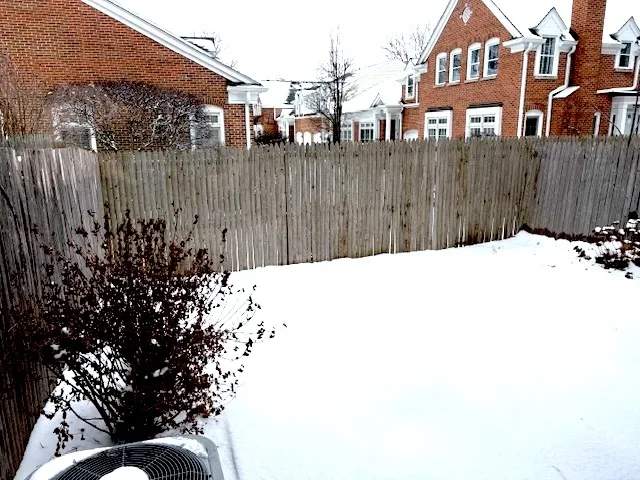 $2,500 | 811 Hibbard Road, Unit B, Wilmette, IL 60091