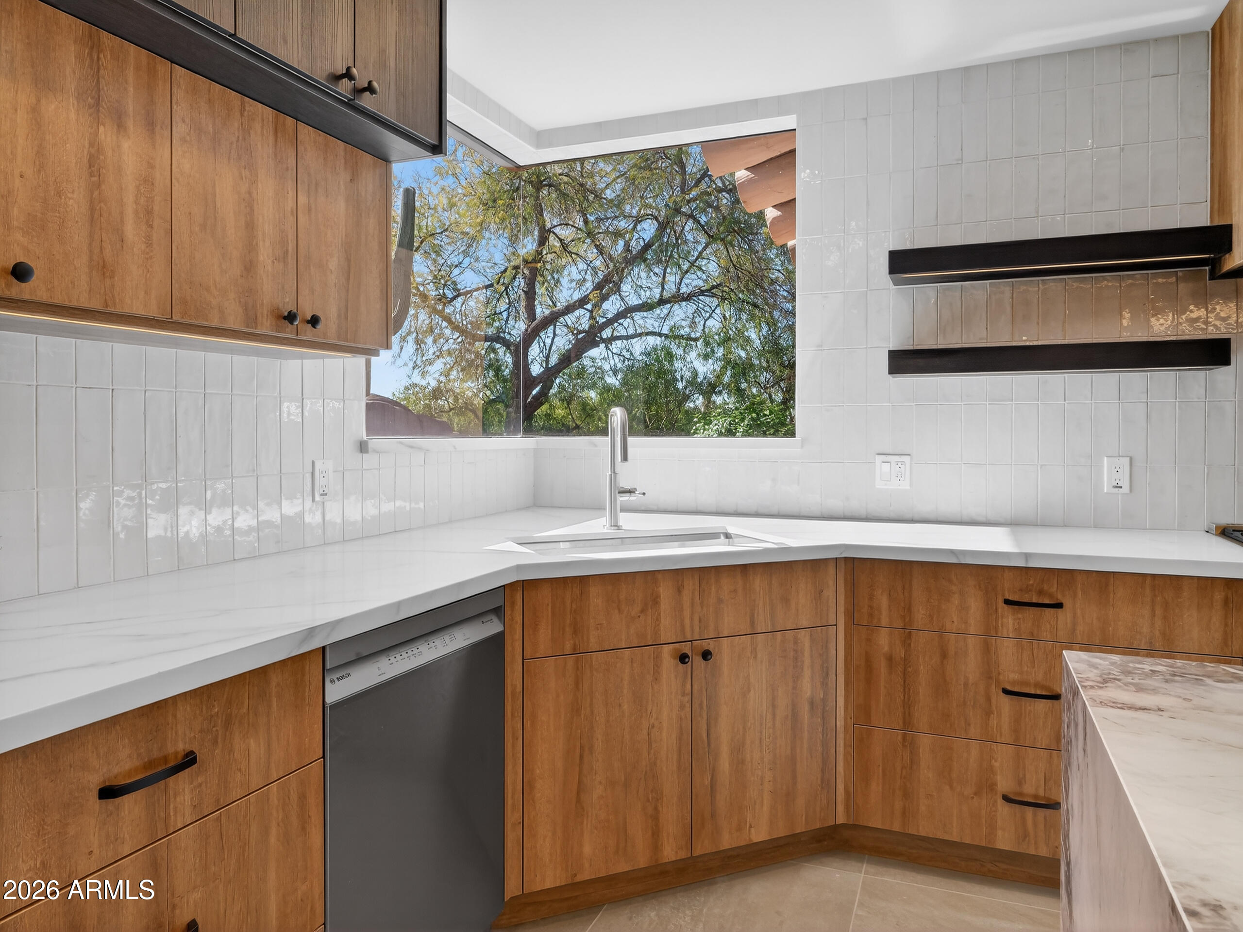 1637 North Quartz Valley Road Scottsdale, AZ 85266 - Photo 11 of 77 P1503942