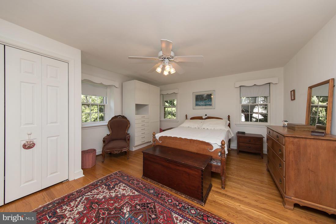 902 Longfield Road Glenside, PA 19038 - Photo 16 of 26 Gallery Image 16